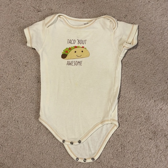 Touched by Nature Foodie Onesies 18M Bundle (4) - Picture 8 of 15